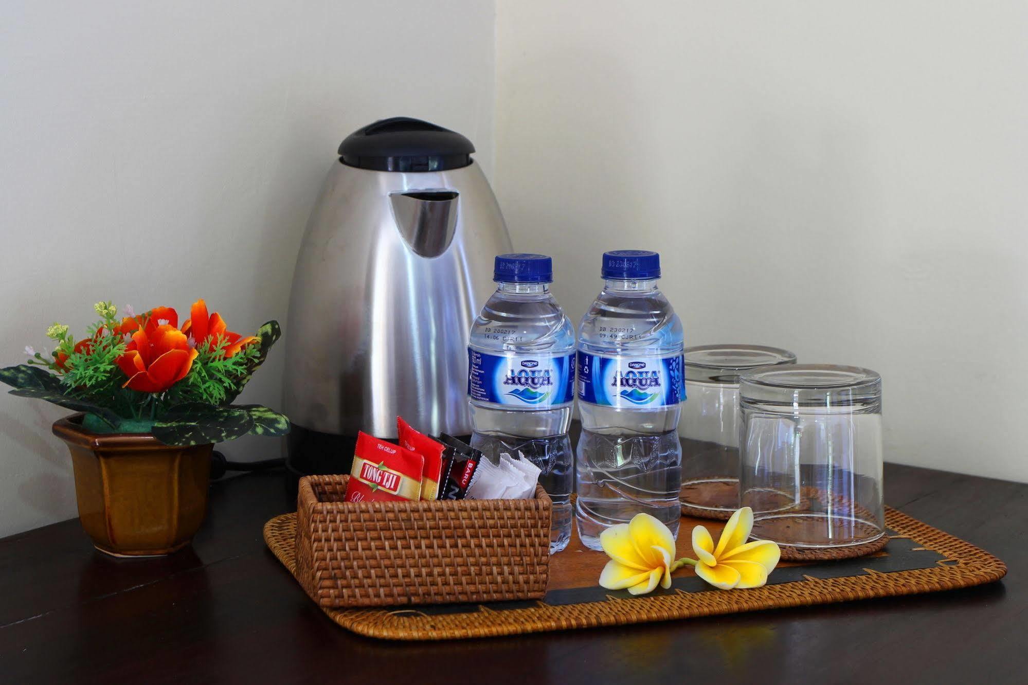 Jimbaran Lestari Hotel & Residence - Spa Esterno foto