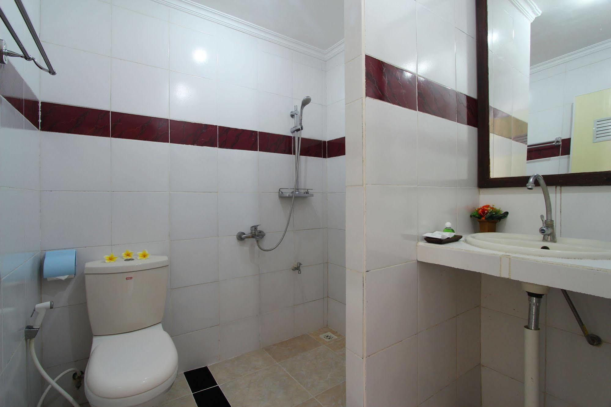 Jimbaran Lestari Hotel & Residence - Spa Esterno foto