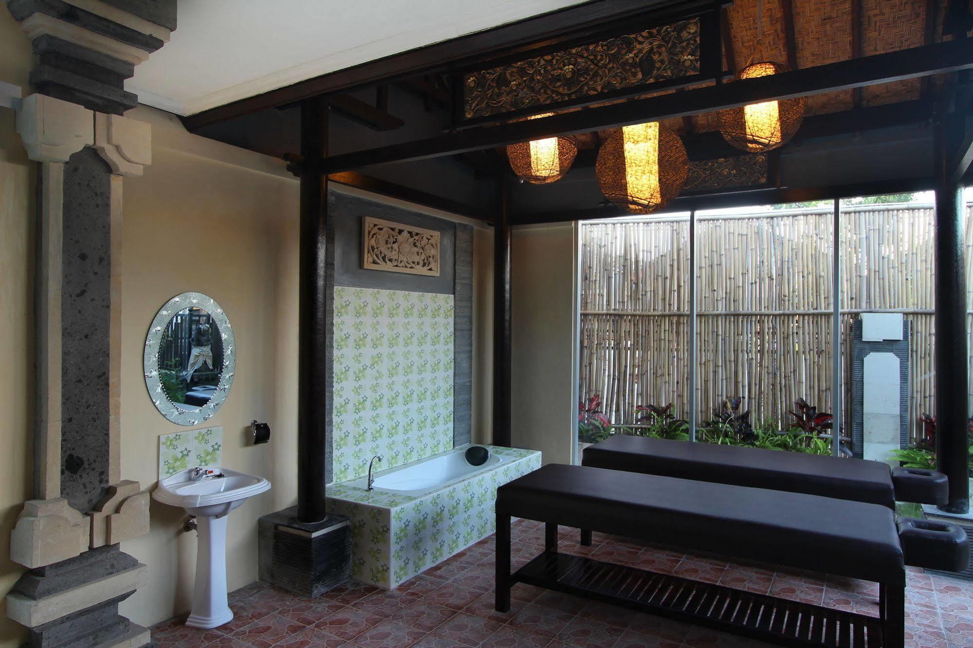 Jimbaran Lestari Hotel & Residence - Spa Esterno foto