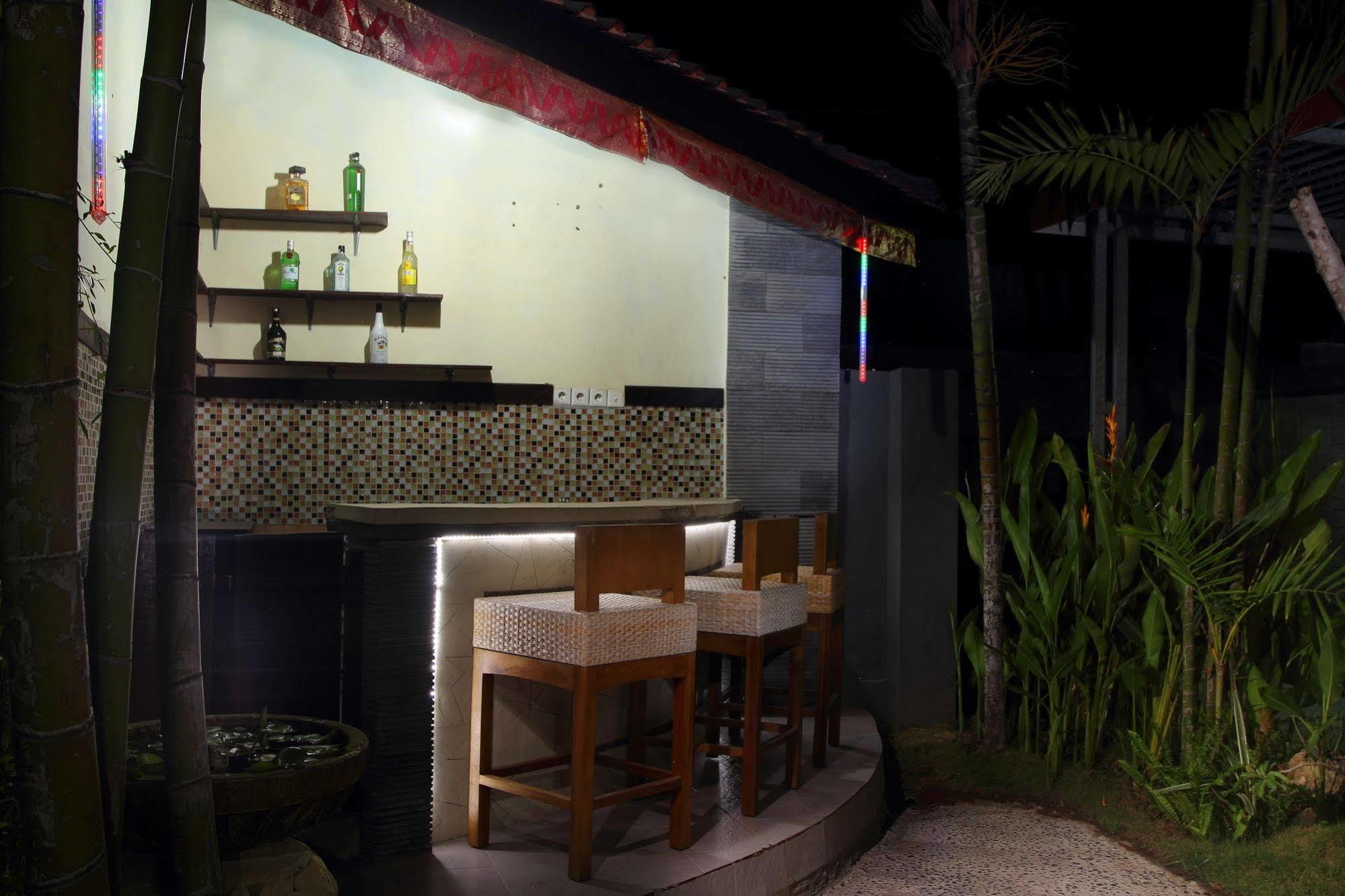 Jimbaran Lestari Hotel & Residence - Spa Esterno foto