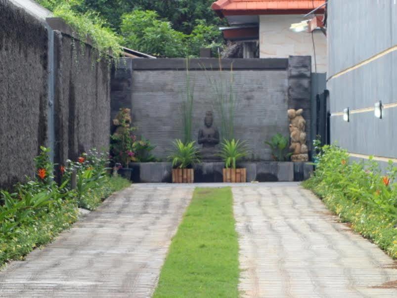 Jimbaran Lestari Hotel & Residence - Spa Esterno foto