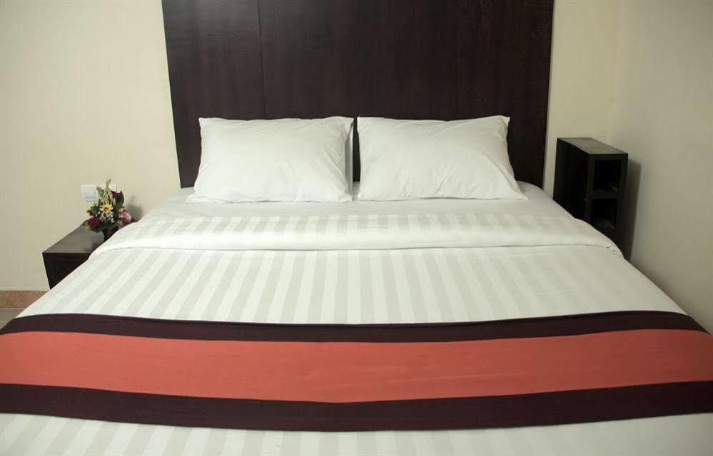 Jimbaran Lestari Hotel & Residence - Spa Esterno foto