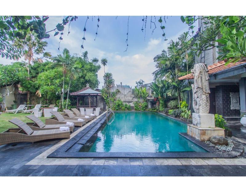 Jimbaran Lestari Hotel & Residence - Spa Esterno foto
